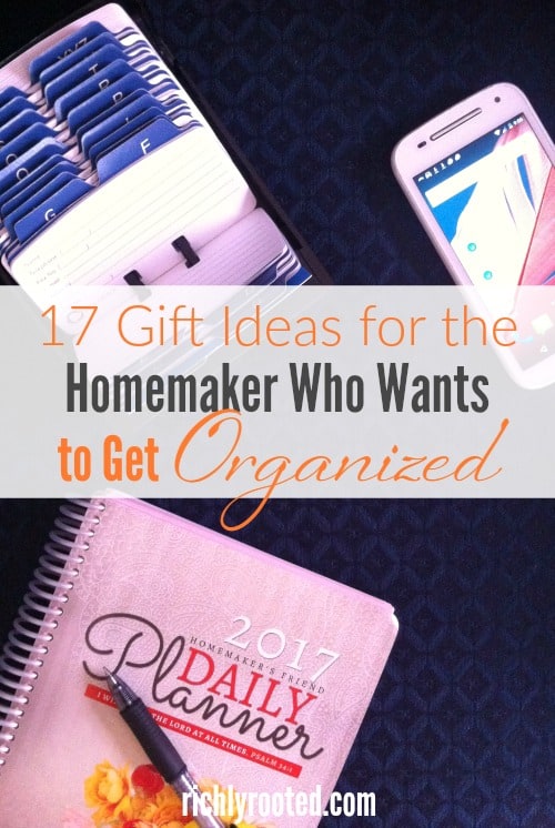 Ready to get organized? Here are 17 organization-themed gift ideas that will help you streamline your routines and declutter your home. #GiftGuide #Organization