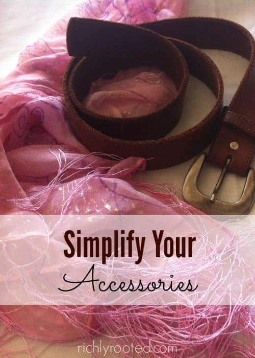 At first, I didn't think I needed to simplify my accessories, but I actually found a lot I could get rid of! This post will help you pare down on hats, belts, scarves, and any non-essential accessories cluttering your closet! 