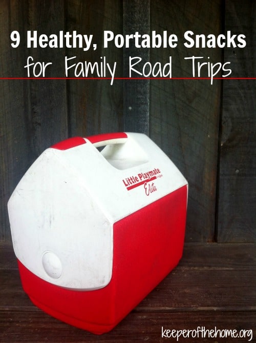 Road trip snack ideas! These snacks are all healthy, non-messy, and good for kids as well as adults. Pack these for summer road trips! #SnackIdeas #RoadTrips