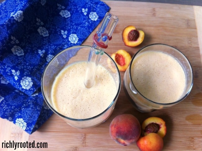 This creamy peach smoothie is flavoured with almond extract. It's delicious and such a refreshing beverage for summer!