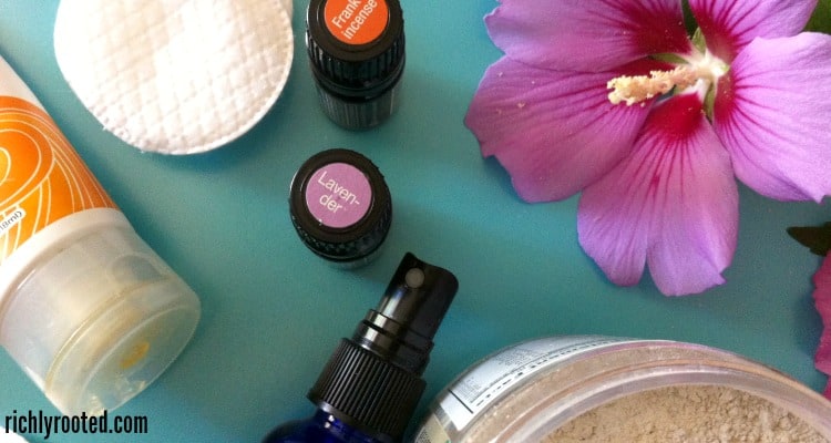 These essential oils have great skincare benefits! Here 4 DIY skincare and beauty recipes with doTERRA essential oils.
